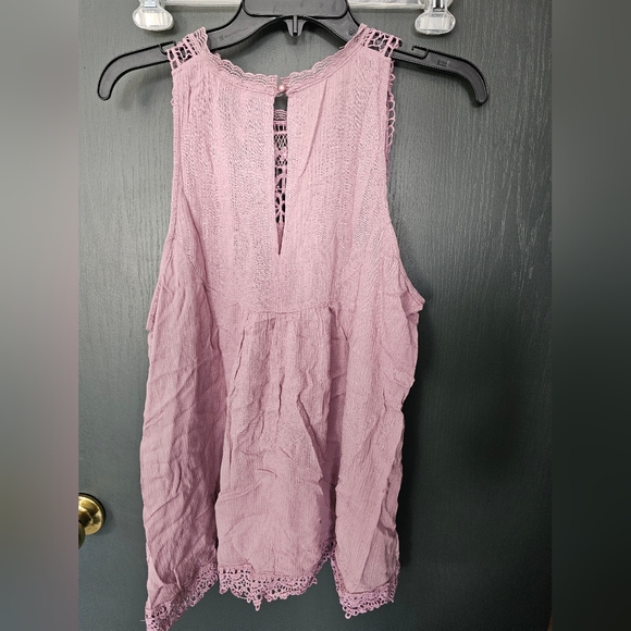 Love By Design Dusty Rose tank with crochet detail on neckline and bottom - Picture 2 of 2